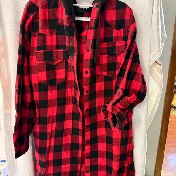 RISEN LOS ANGELES RED & BLACK LONG HOODED FLANNEL SHACKET - Picture 2 of 8